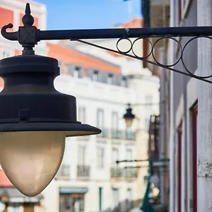  Appartement Spacious Bairro Alto With Courtyard, By Timecooler